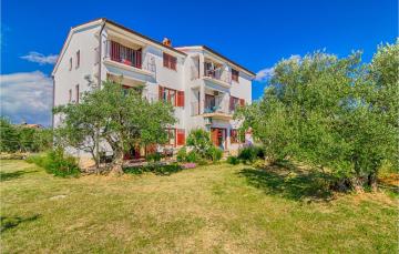 Awesome apartment in Fazana with 2 Bedrooms and WiFi