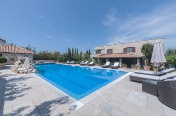 Apartments Villa Renata