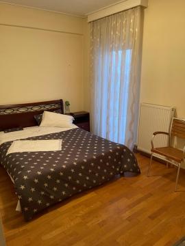 Κεντρικό διαμέρισμα κοντά στη συνοικία Βαρούσι.