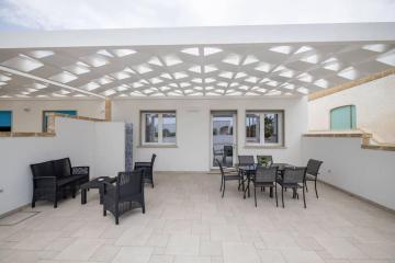 Belvedere Apartments B