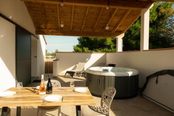 66A1 - Appartement Muscat - jacuzzi privatif dans domaine viticole - 4pers