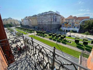 Extra Sok Szobás Apartman Budapest Központjában