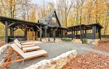 Stunning home in Ivanec with Sauna, WiFi and 2 Bedrooms