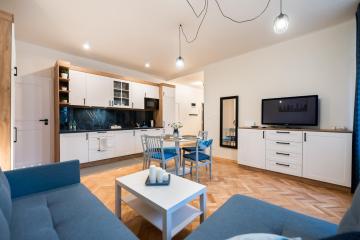 Old Town Eclectic Apartment for 7 people