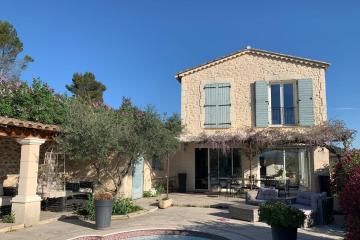 This charming property with private pool sleeps 8 over 4 bedrooms