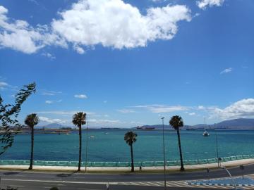 Vistas a 3 Países y 2 Continentes 1º linea de Playa a 5 minutos de Gibraltar