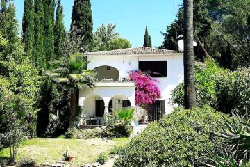 Casa cascada a 8` de Marbella