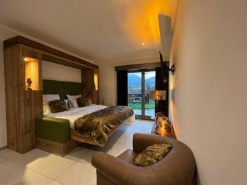 Les Trois Chaufatons - Chalets Boutiques, Propriétés Mont Amour