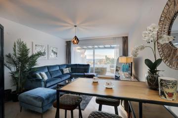 Luxurious 80m² studio apartment, stunning sea views - Rio Real Golf, Marbella