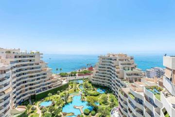 797 Holiday Rental - Atico con vistas al mar en Benalbeach