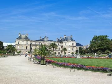 Joli appartement devant le jardin de Luxembourg