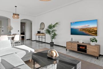 Modern Apartment, 2 Bedrooms, Beachside - Puerto Banús
