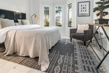 LNM76- Luxury large flat close to Puerto Banus