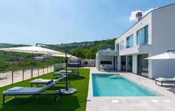 Villa Atrium with private pool, sea view, jacuzzi, gym and sauna