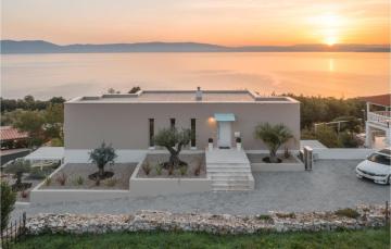 Stunning home in Labin with Outdoor swimming pool, 4 Bedrooms and WiFi