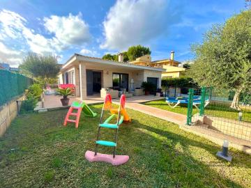 Chalet Aguilas cerca de la playa.