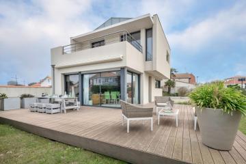 Maison d Architecte Face Mer a la Plaine sur Mer