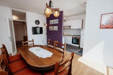 Big Apartment S near Center free public parking