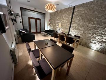 Ecolodge sostenible para grupos de belleza y paz