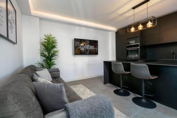 Fresh & Modern 2 bedroom apt with 3 pools - RDR276