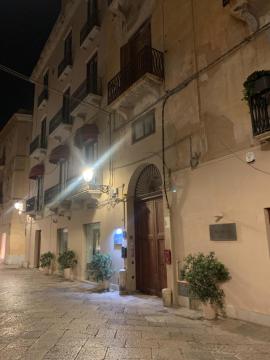 Alba Chiara Rooms by Marino Tourist