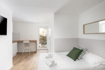 Dame Blanche Studio neuf avec terrasse proche centre et tramway, tv/wifi