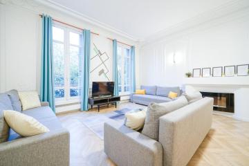 Typical apartment next to Bastille Gare de Lyon
