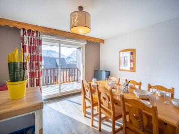 Appartement Germ, 3 pièces, 8 personnes - FR-1-695-7
