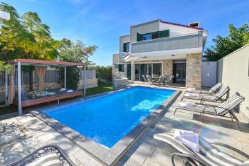 Villa Dana - Private Heated Pool