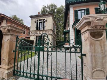 Pavillon indépendant en plein centre de Vichy