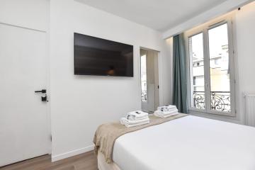 Cosy bedroom - Tour Eiffel Champs de Mars 11A