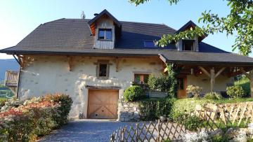 Maison typique savoyarde moderne avec SPA