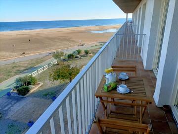 Appartement vue sur mer 4NEP346