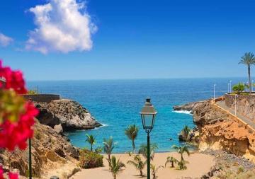 Lovely 2-Bed Apartment in Playa Paraiso