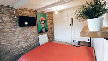 * Petite Maison de Charme en plein bourg *