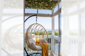 luxury sea-view apartment