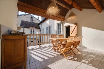 Appartement 8 personnes terrasse privative garage moto vélo hyper centre