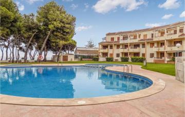 Beautiful apartment in Alcanar with Outdoor swimming pool and 2 Bedrooms