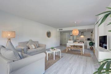 Riverside Benahavis Holiday Rental Apartment