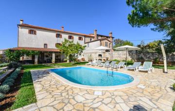 Villa Santina