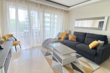 Beautiful 3 rooms high end near beach