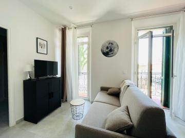 Joli Studio avec balcon Centre ville - NEG3