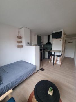 Studio Talence dans petite résidence avec parking