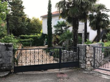 House Aquamarin