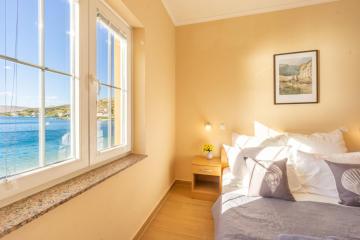 Apartments Kustic at the beach