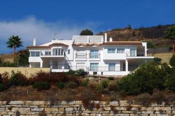Seaview - 3 Bedrooms in Private Villa -Mijas Costa