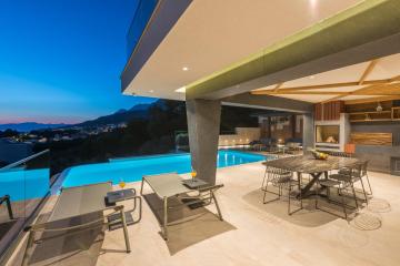 Beautiful Villa Horatia