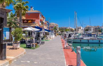 Amazing apartment in Torrevieja with Outdoor swimming pool, WiFi and 2 Bedrooms