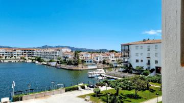 Apartment Maurici