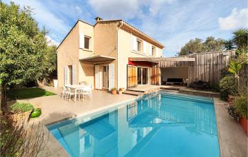 Amazing home in Narbonne with Outdoor swimming pool, WiFi and Private swimming pool
